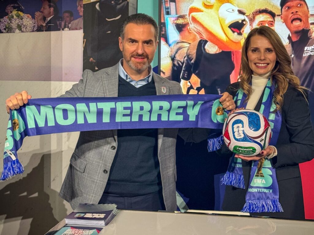 Se suma Adrián de la Garza a  Sorteo de Grupos para la Copa Mundial de Fútbol