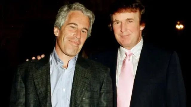 Publican nuevos archivos de Epstein con señalamientos contra Donald Trump